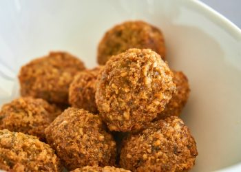 Photo vegetarian meatballs