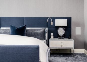 Photo Bedroom furniture