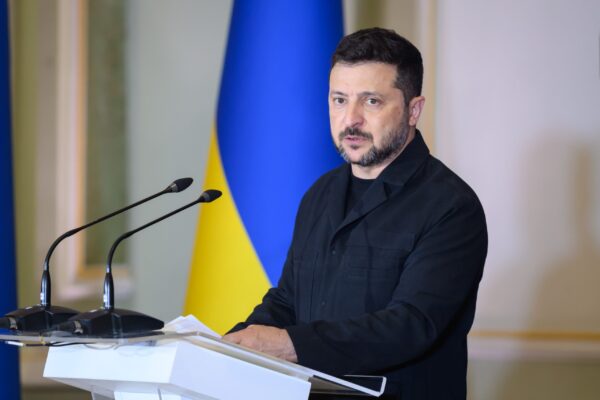 „O decizie slabă a unui partener puternic”. Zelenski, critici dure după anunțul lui Trump privind exportul de motorină al Rusiei
